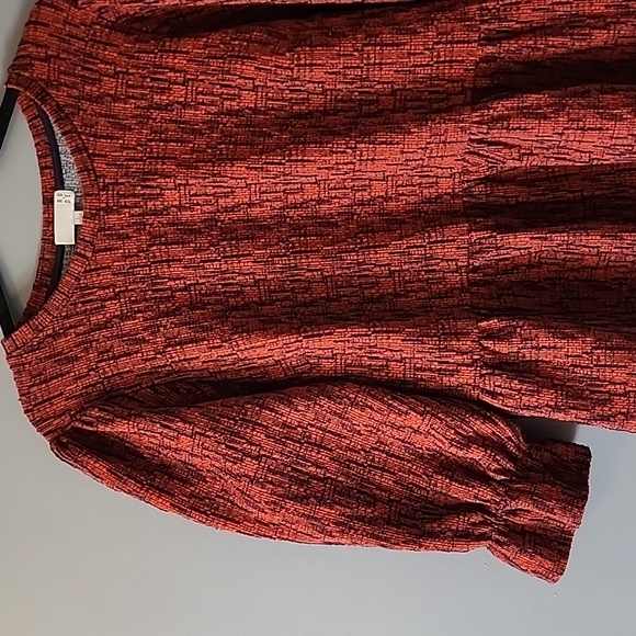 RO & DE PEPLUM TOP - Picture 3 of 5